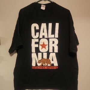 Gildan Black California Republic Men's Tee